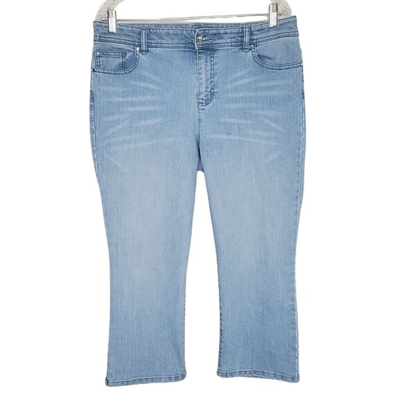 Chico's L 12 Size 2 Jeans Cropped Blue Denim Stretch Embellished Pockets Hi Rise - Picture 1 of 9